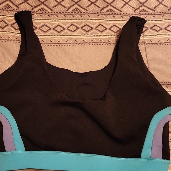 POP Fit Black Sportswear with Teal Trim - Picture 3 of 3